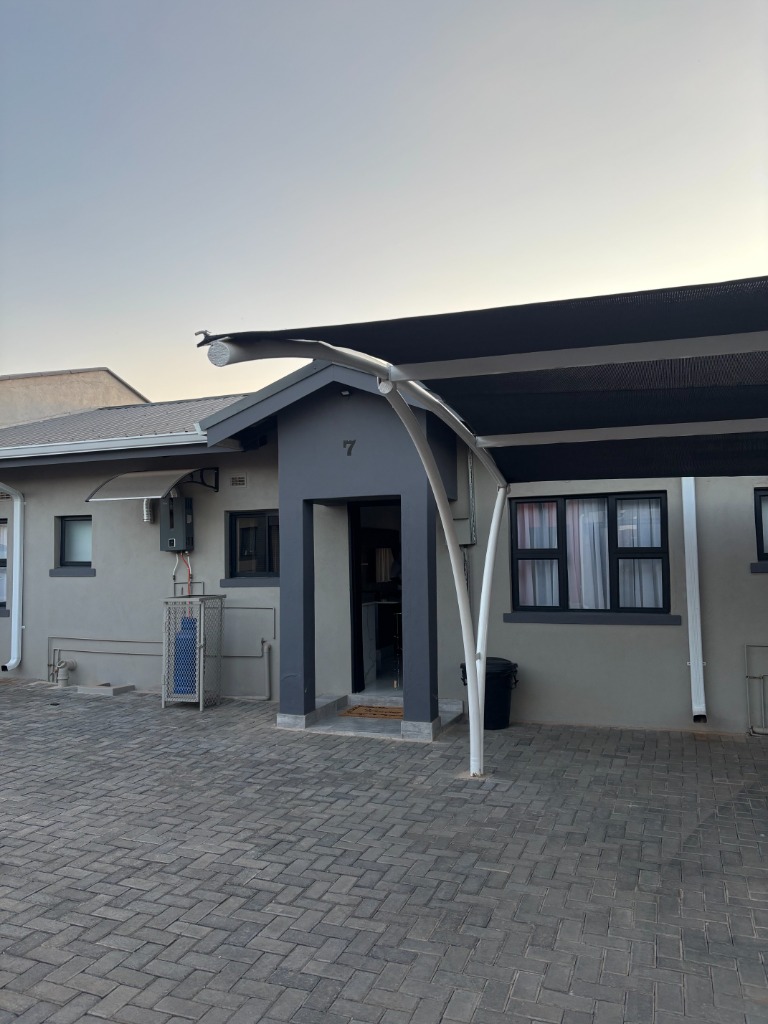 ARMAN Lodge Exterior